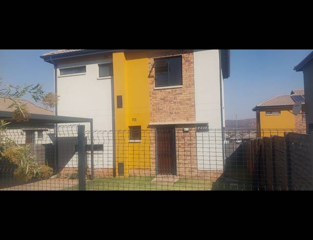 4 BEDROOM HOUSE FOR SALE IN LOTUS GARDENS